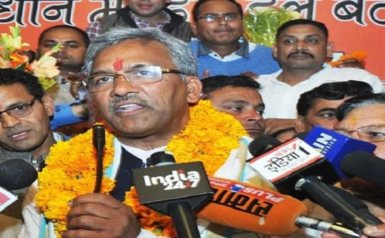 हरीश रावत से त्रिवेंद्र रावत तक, उत्तराखंड को राजनीतिक अस्थिरता से मिलेगी आजादी