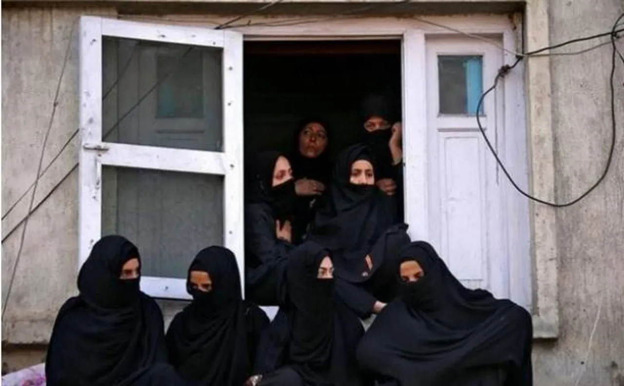 ट्रिपल तलाक़ के ख़िलाफ़ हस्ताक्षर कैंपेन, 10 लाख़ मुस्लिम महिलाओं ने पेटीशन पर साइन कर कही- क़ानून में हो बदलाव