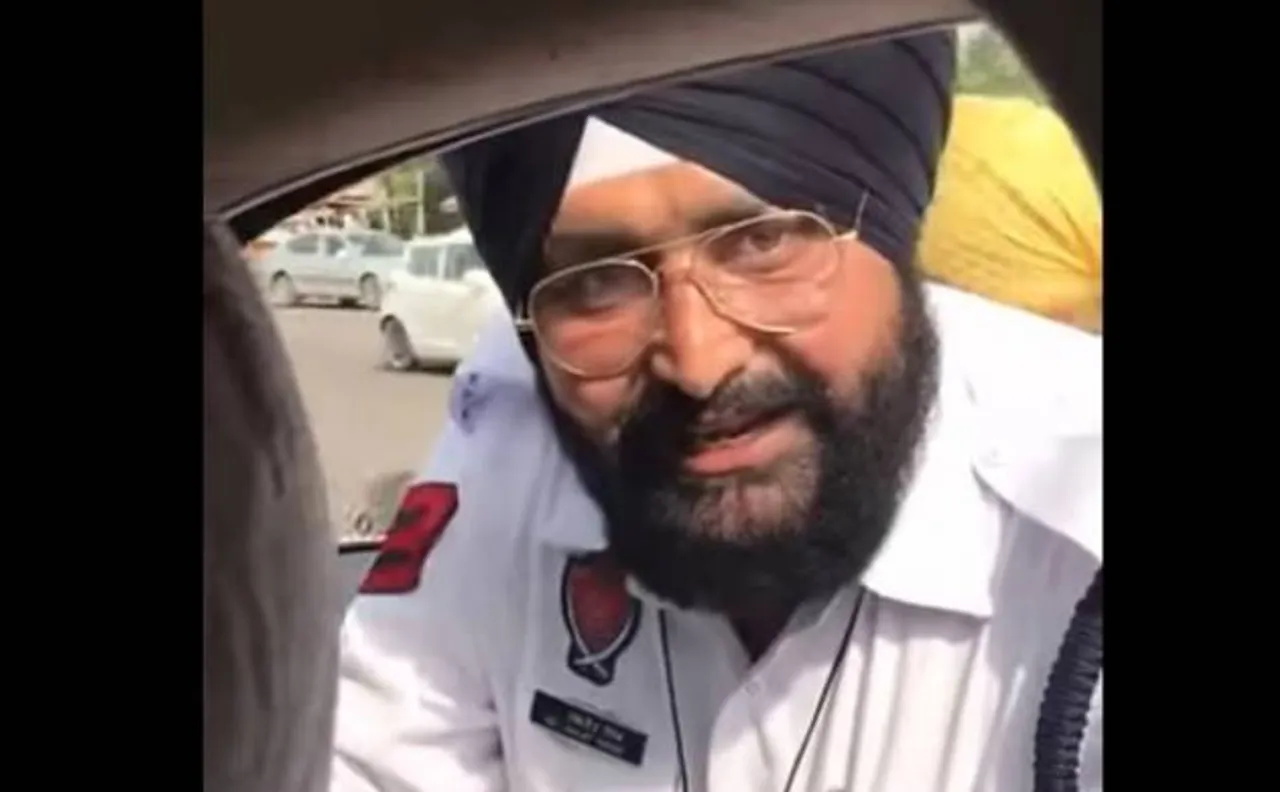 Video: एक्शन में अमरिंदर के मंत्री मनप्रीत बादल, घूसखोर पुलिस वालों का किया स्टिंग