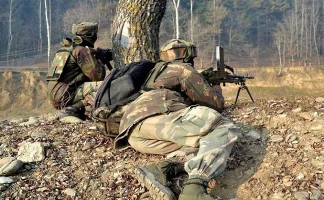 जम्मू-कश्मीर: आतंकियों के साथ सुरक्षाबलों की मुठभेड़, 2 आतंकवादी ढेर