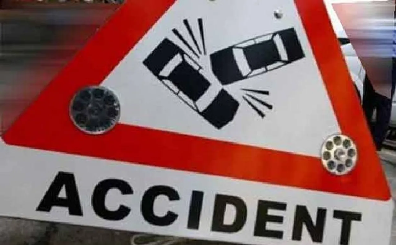 अमेरिका के टेक्सास में सड़क दुर्घटना में 12 लोगों की मौत