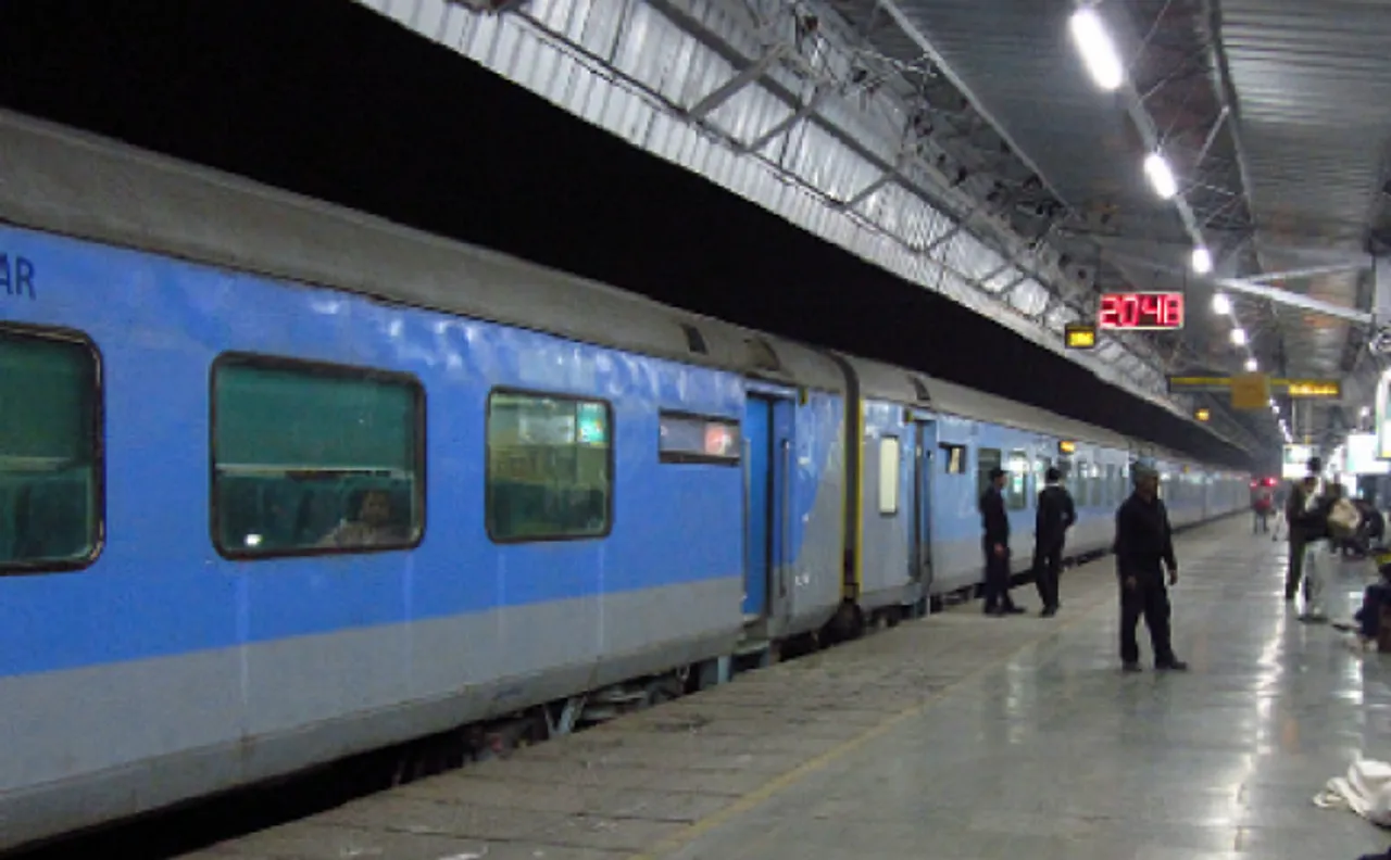 वेटिंग लिस्ट वालों को राजधानी, शताब्दी में कंफर्म टिकट, रेलवे का नया 'विकल्प' 1 अप्रैल से लागू