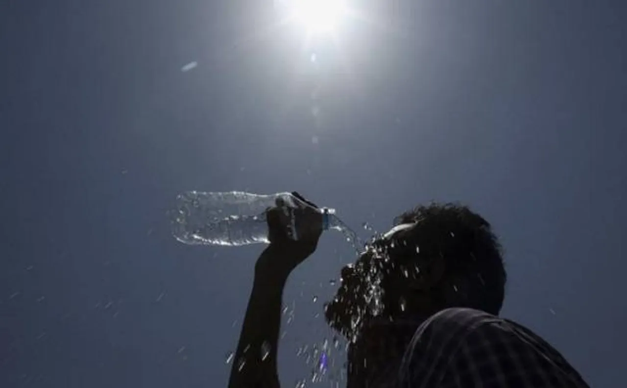 महाराष्ट्र में भीषण गर्मी की वजह से दो लोगों की मौत, राज्यों में अलर्ट जारी