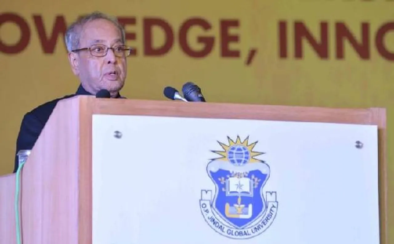 IIM कोलकाता में बोले राष्ट्रपति प्रणब मुखर्जी, असहिष्णुता बर्दाश्त नहीं, तर्कों के साथ बहस के लिए तैयार
