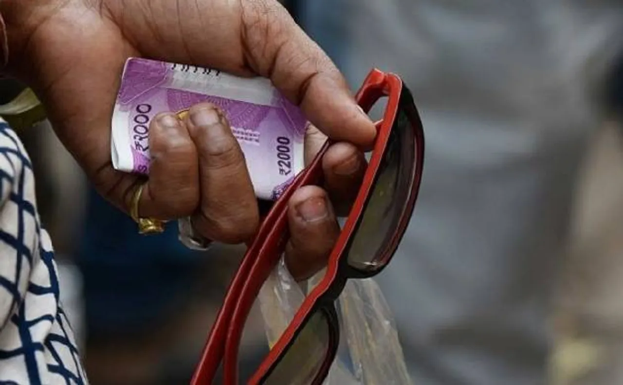 केरल में नोटों की भारी किल्लत, वेतन-पेंशन भोगियों को नहीं मिल रहा है पैसा