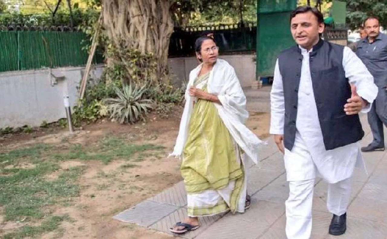 ममता बनर्जी से दिल्ली आकर मिले अखिलेश यादव, क्या है 2019 गठबंधन की तैयारी!