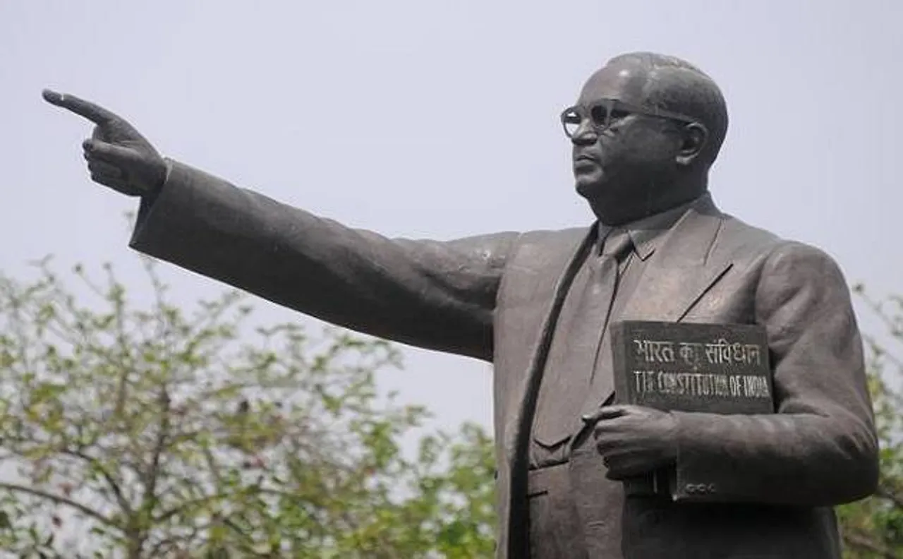 भीम राव अंबेडकर के पोस्टर फाड़े जाने पर हिंसा, झड़प में कई पुलिस वाले घायल