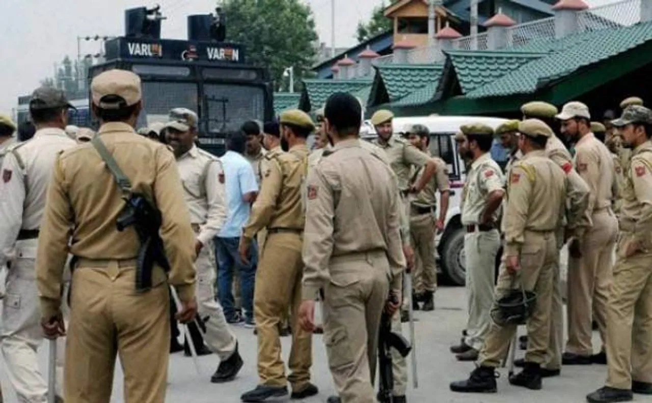 जम्मू एवं कश्मीर में पीडीपी नेता की गोली मारकर हत्या