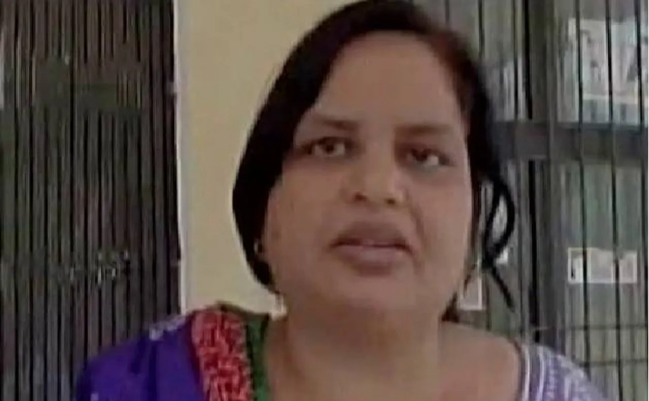 फोन पर दिया था महिला को 'तीन तलाक', घर पहुंची तो एसिड से झुलसाया