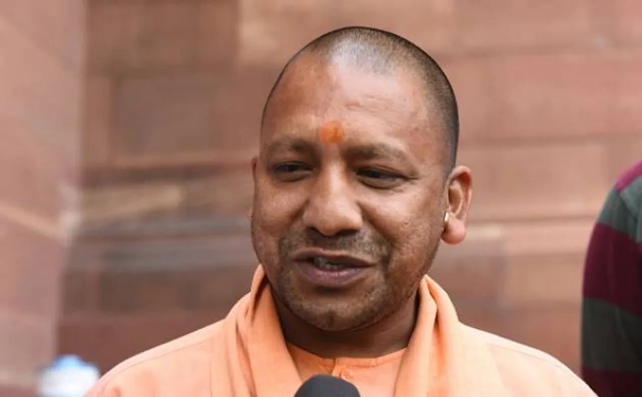 कैबिनेट बैठक के पहले यूपी में बड़ा बदलाव, 41 आईएएस अफसरों के तबादले