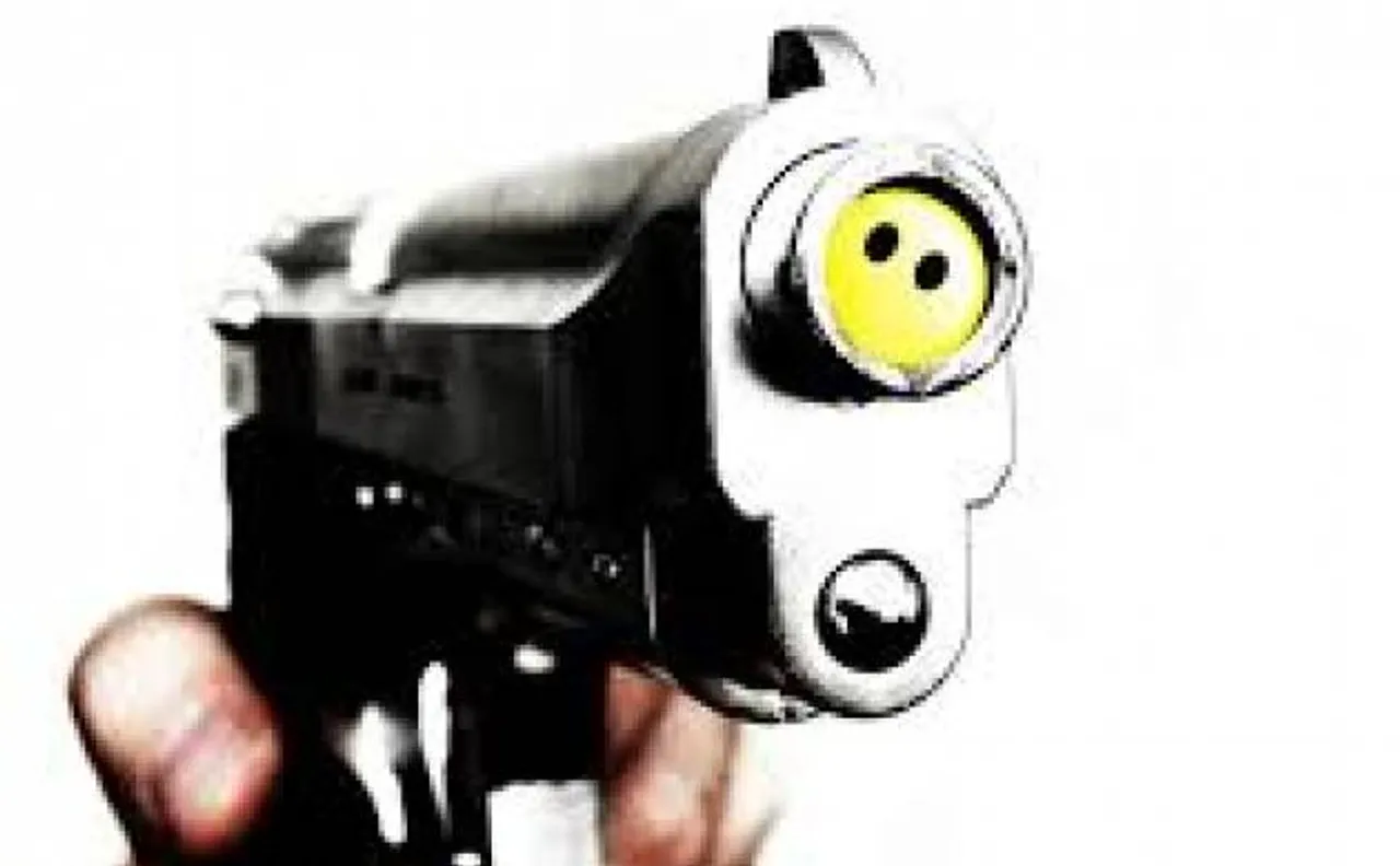 यूपी के मैनपूरी में महिला की पुलिस स्टेशन में गोली मारकर हत्या