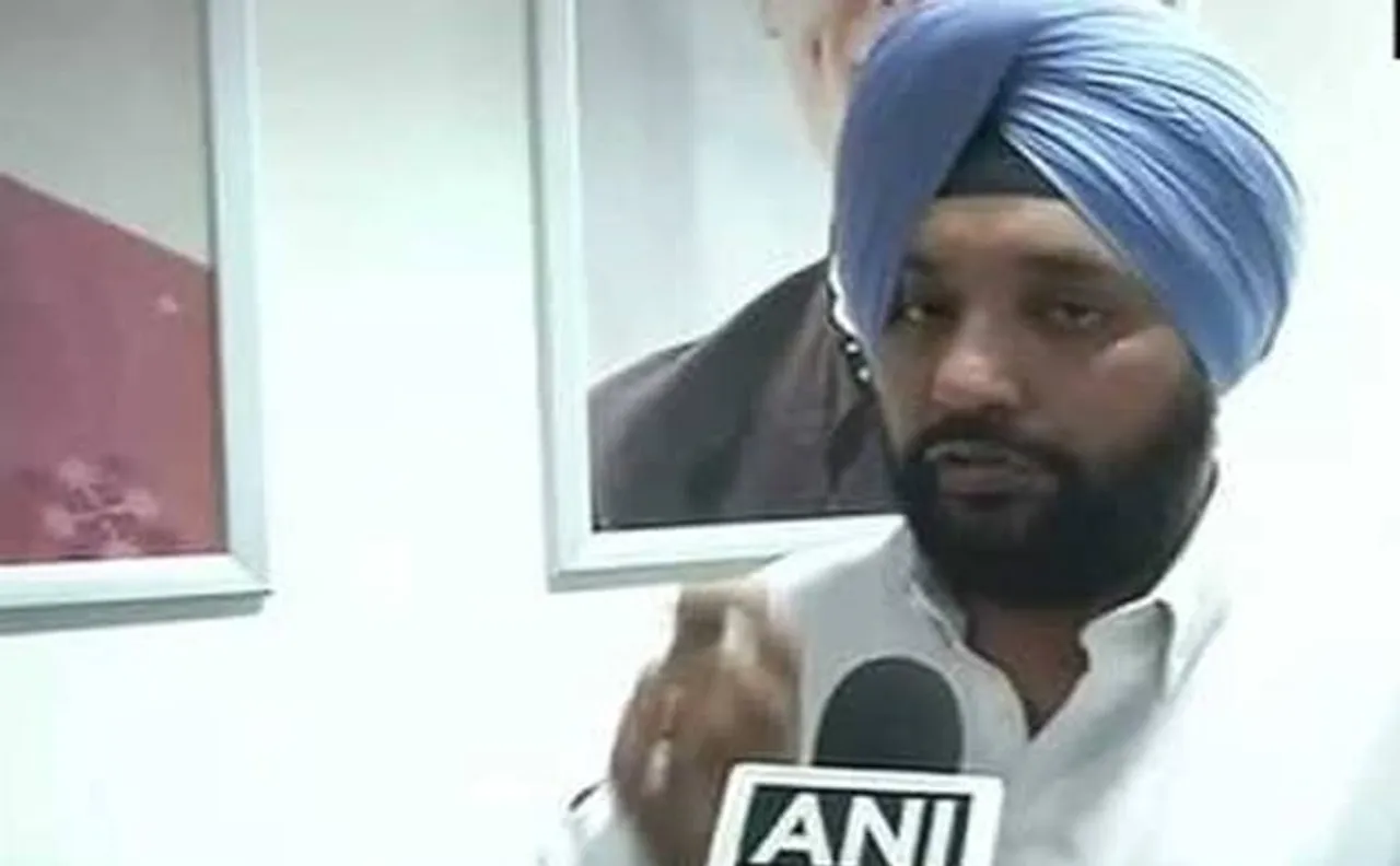 एमसीडी चुनावः कांग्रेस छोड़ बीजेपी में शामिल हुए अरविंदर सिंह लवली, टिकट बंटवारे से थे नाराज