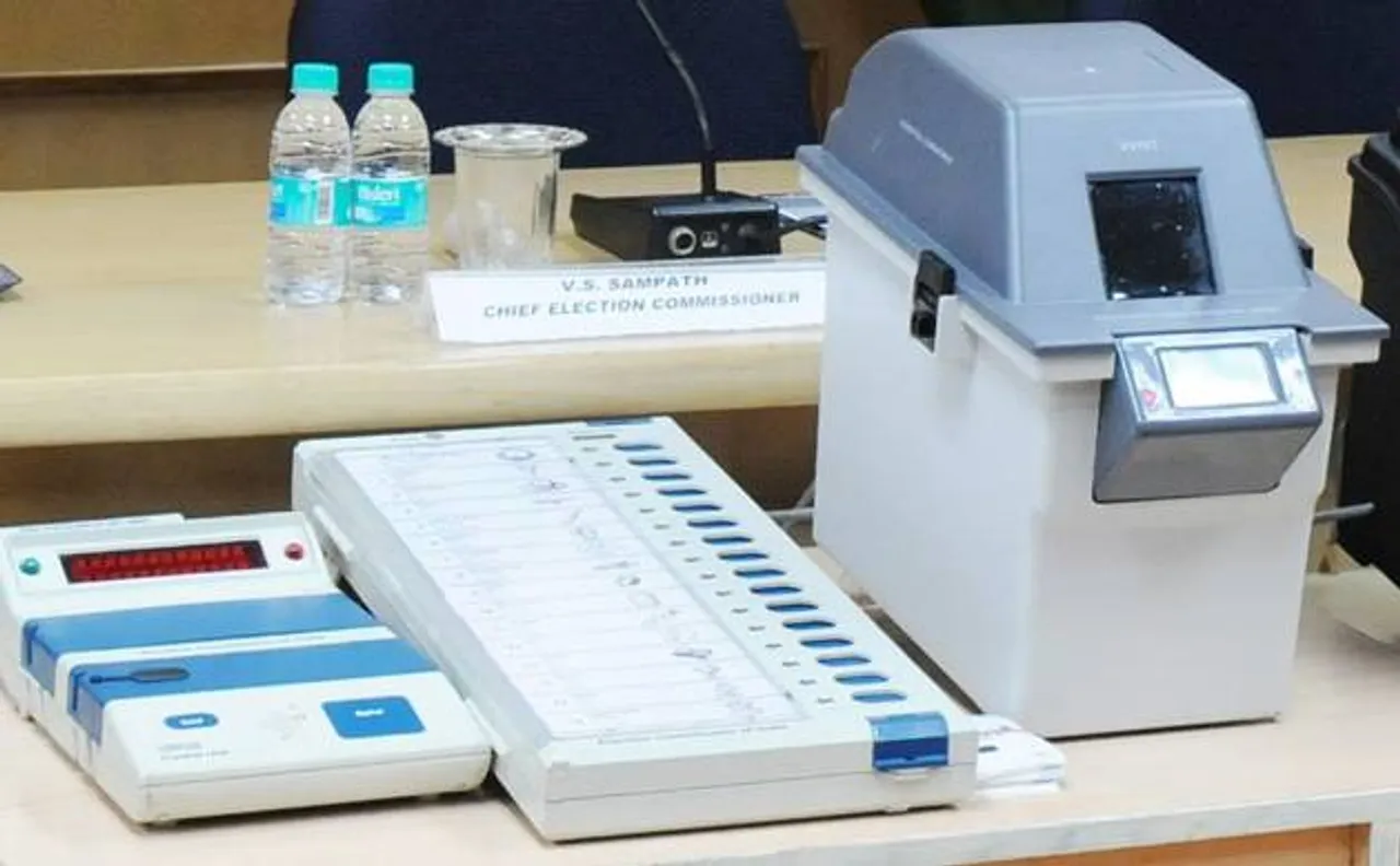 मोदी कैबिनेट ने चुनाव आयोग के  VVPAT से लैस EVM मशीनों की खरीद को दी मंज़ूरी