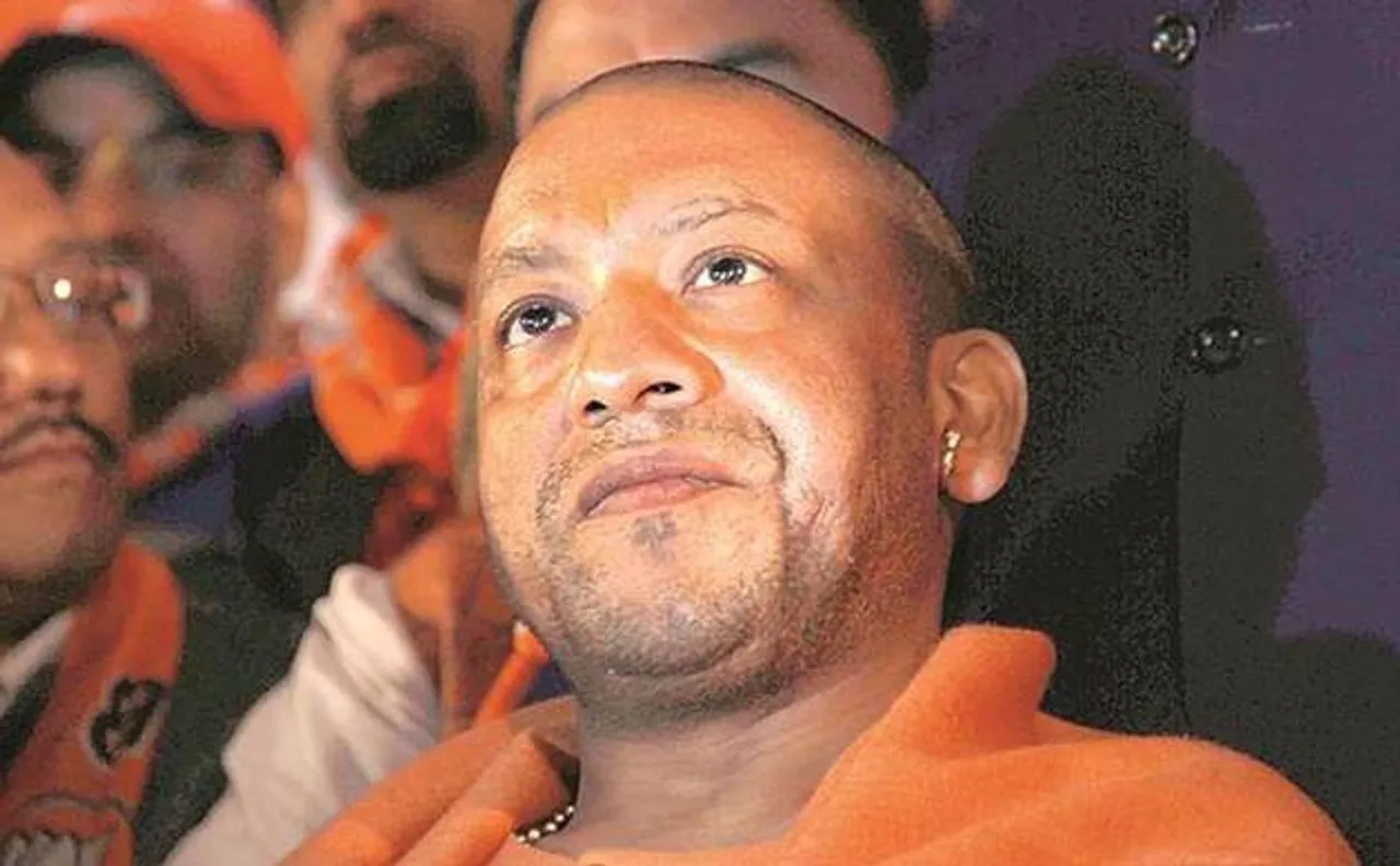 योगी आदित्यनाथ ने अधिकारियों को दिए निर्देश: धार्मिक स्थानों पर शराबबंदी सख्ती से हो लागू या ख़ामियाजा भुगतने को रहें तैयार