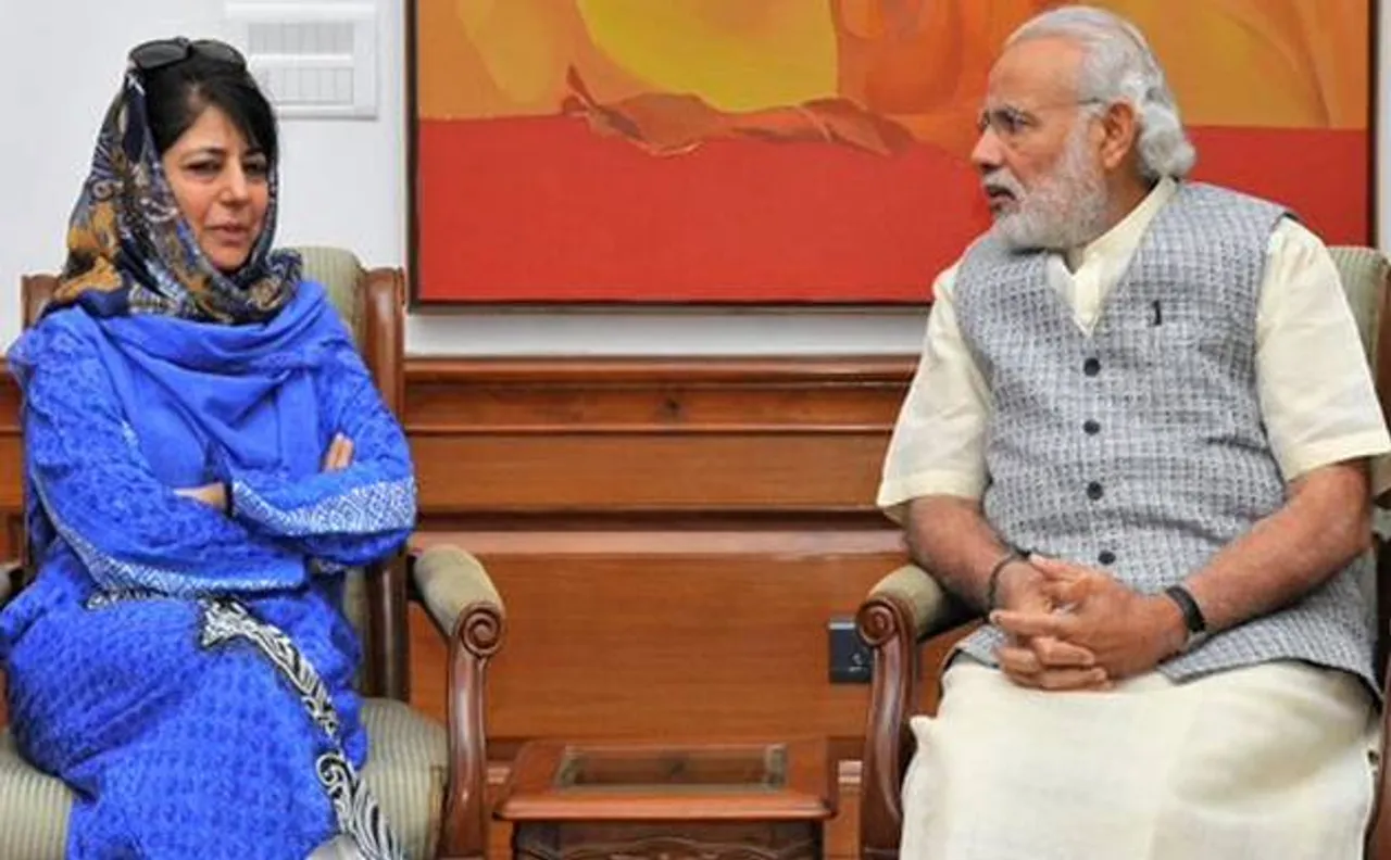 पीएम मोदी से महबूबा मुफ्ती की मुलाकात, घाटी में बिगड़ते हालात को लेकर चर्चा