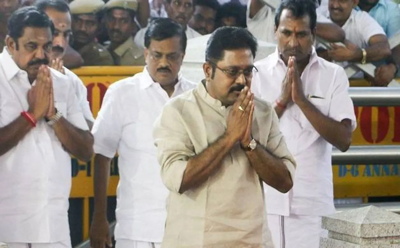 AIADMK चुनाव चिह्न रिश्वत मामला: दिनाकरन को कोर्ट ने पांच दिनों के पुलिस रिमांड में भेजा
