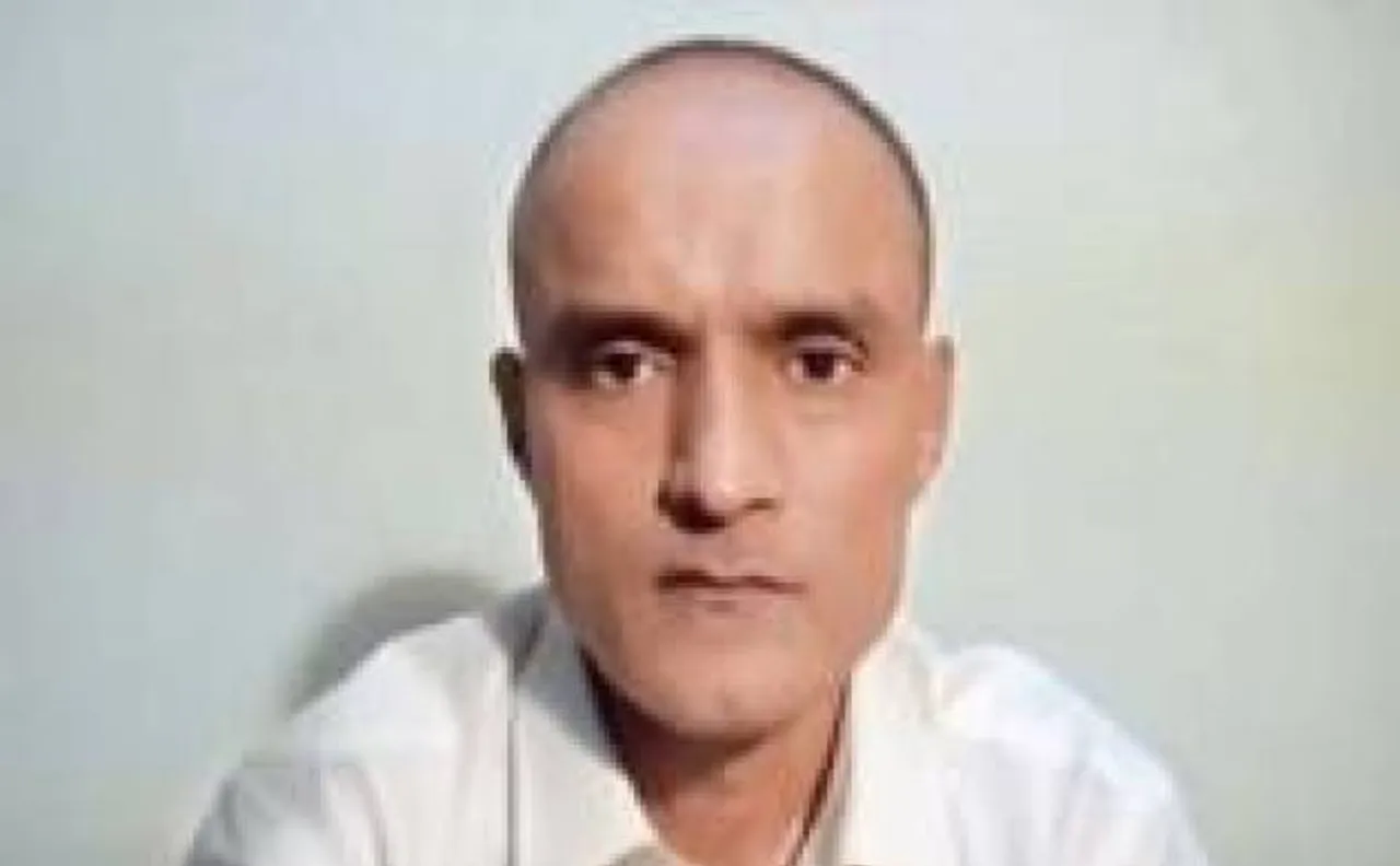 पाकिस्तान ने कहा कुलभूषण जाधव को राजनयिक मदद देने का फैसला केस के आधार पर होगा