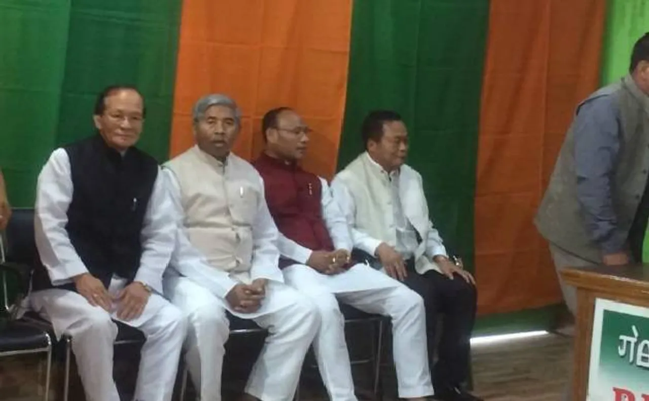मणिपुर में कांग्रेस को झटका, 4 विधायक बीजेपी में शामिल