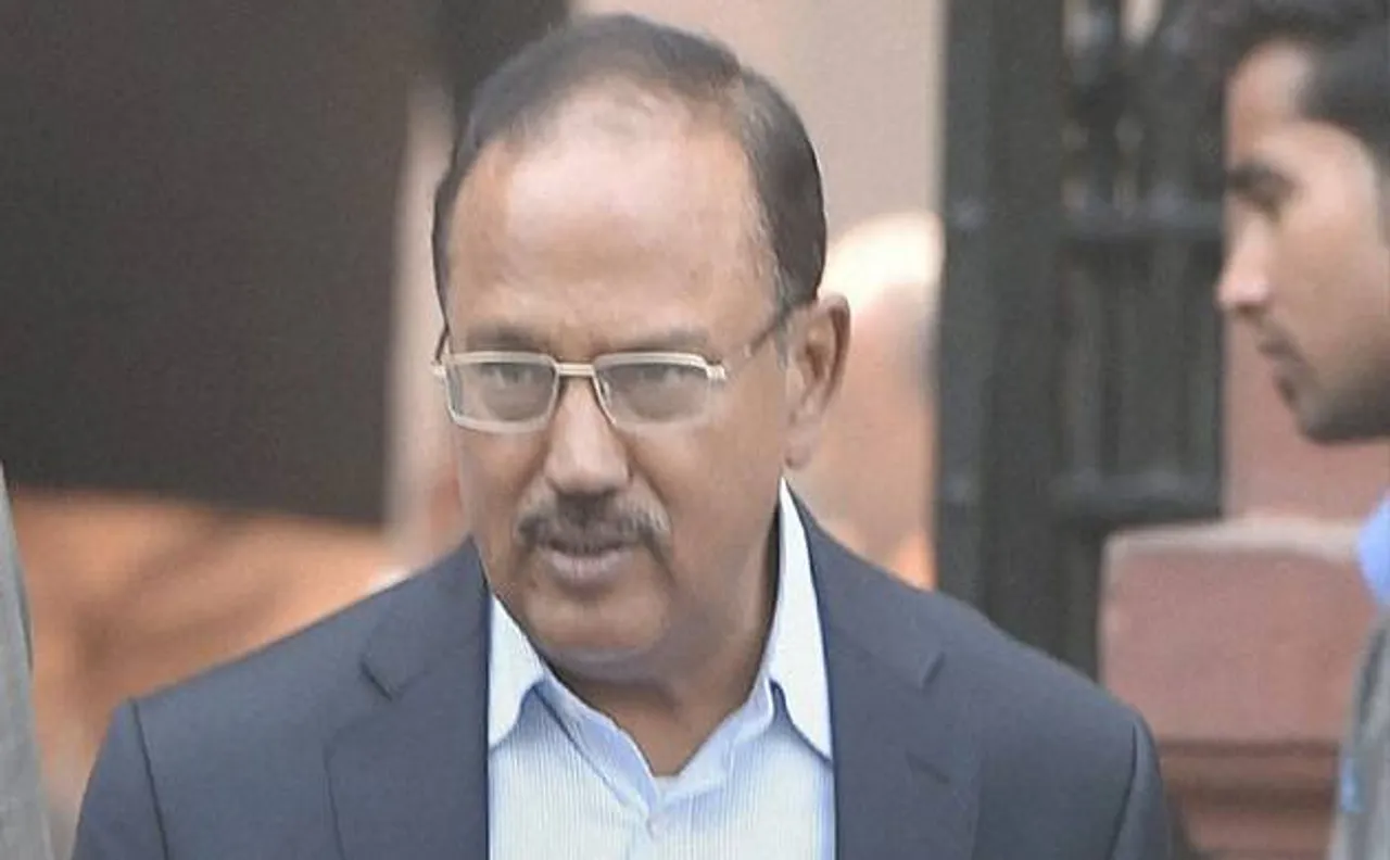 नक्सलियों के खिलाफ निर्णायक जंग की तैयारी, NSA अजित डोभाल लेंगे बैठक