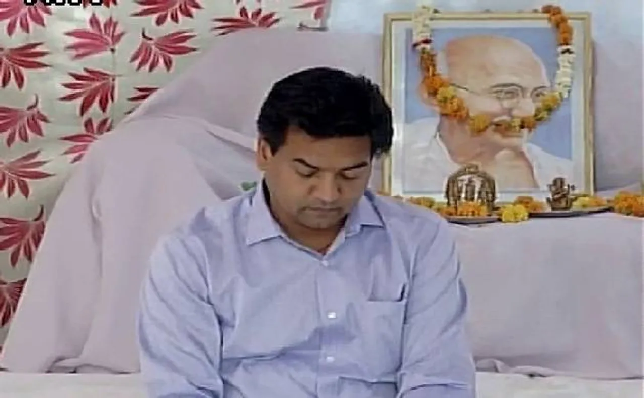 केजरीवाल सरकार के खिलाफ कपिल मिश्रा का अनशन, फोन पर मिली जान से मारने की धमकी