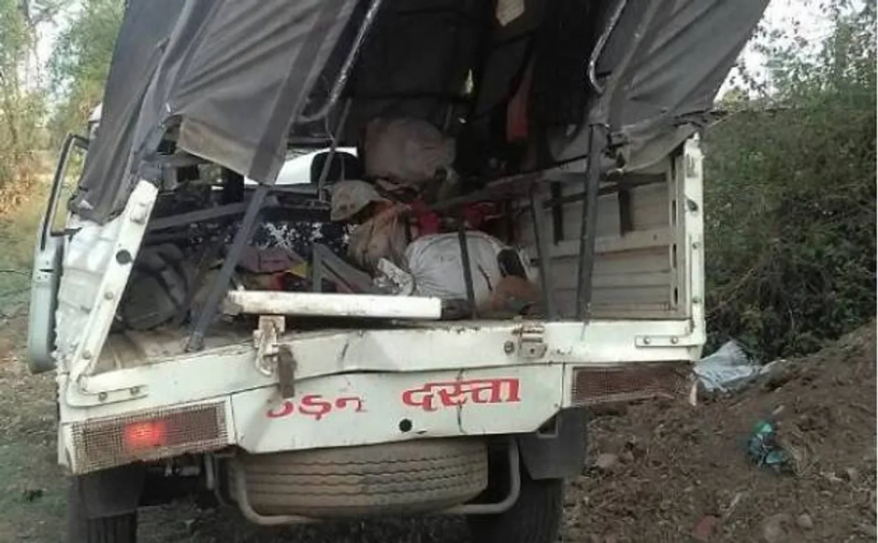 MP: जबलपुर में मजदूरों से भरा पिकअप वाहन पलटा, 11 लोगों की मौत