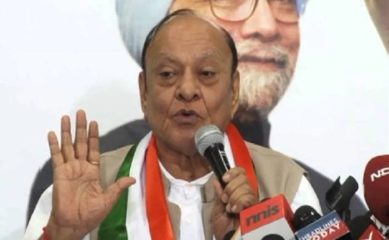 गुजरात कांग्रेस में बगावत, शंकर सिंह बाघेला ने राहुल गांधी को किया अनफॉलो!