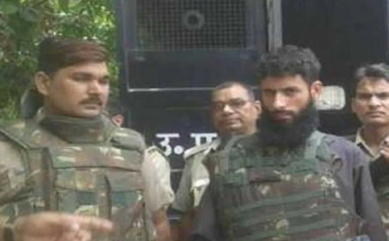 उप्र : हिजबुल आतंकी नसीर को पुलिस ने किया पेश, कोर्ट ने भेजा 12 दिन की रिमांड पर