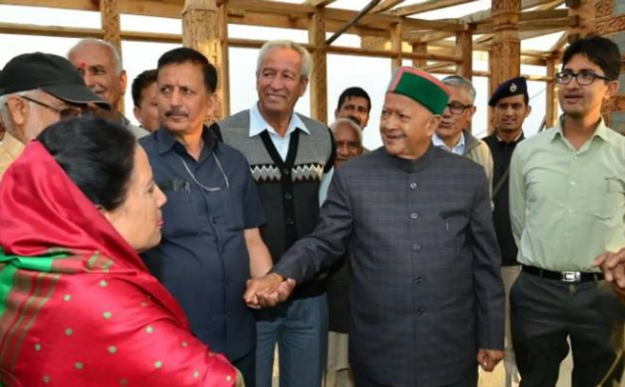 आय से अधिक संपत्ति मामला: हिमाचल प्रदेश के CM वीरभद्र सिंह दिल्ली की अदालत में हुए पेश