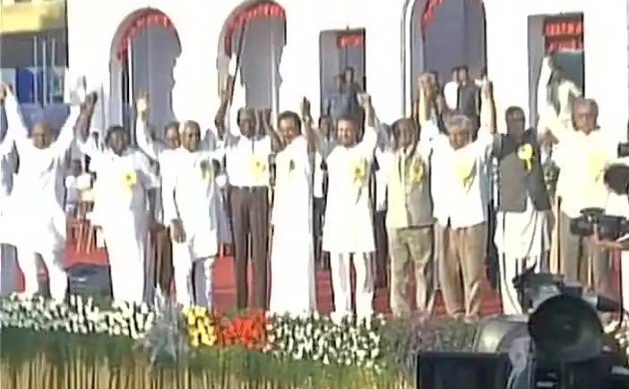 एम.करुणानिधि के जन्मदिन पर एकजुट हुए विपक्षी नेता, मोदी सरकार को घेरने की बनाई रणनीति