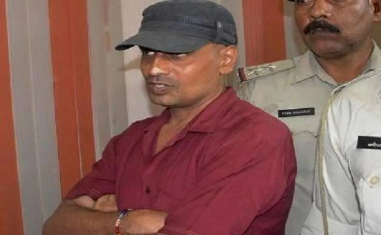 आर्ट्स टॉपर गणेश कुमार का परिवार आया सामने, बहन ने चिट फंड कंपनी को बताया जिम्मेदार