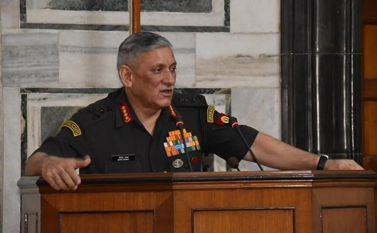 आर्मी चीफ बिपिन रावत का ऐलान, जल्द ही भारतीय सेना में महिलाओं को भी मिलेगा युद्ध लड़ने का मौका