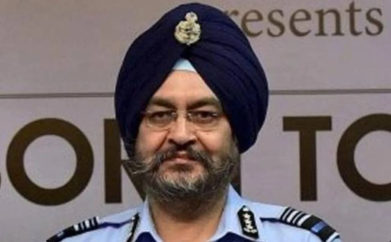 लड़ाकू विमानों की कमी पर बोले वायुसेना प्रमुख बीएस धनोआ, यह सात खिलाड़ियों के साथ क्रिकेट खेलने जैसा है