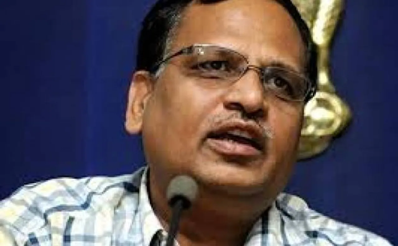 सत्येंद्र जैन के आवास पर CBI का छापा, पत्नी से पूछताछ