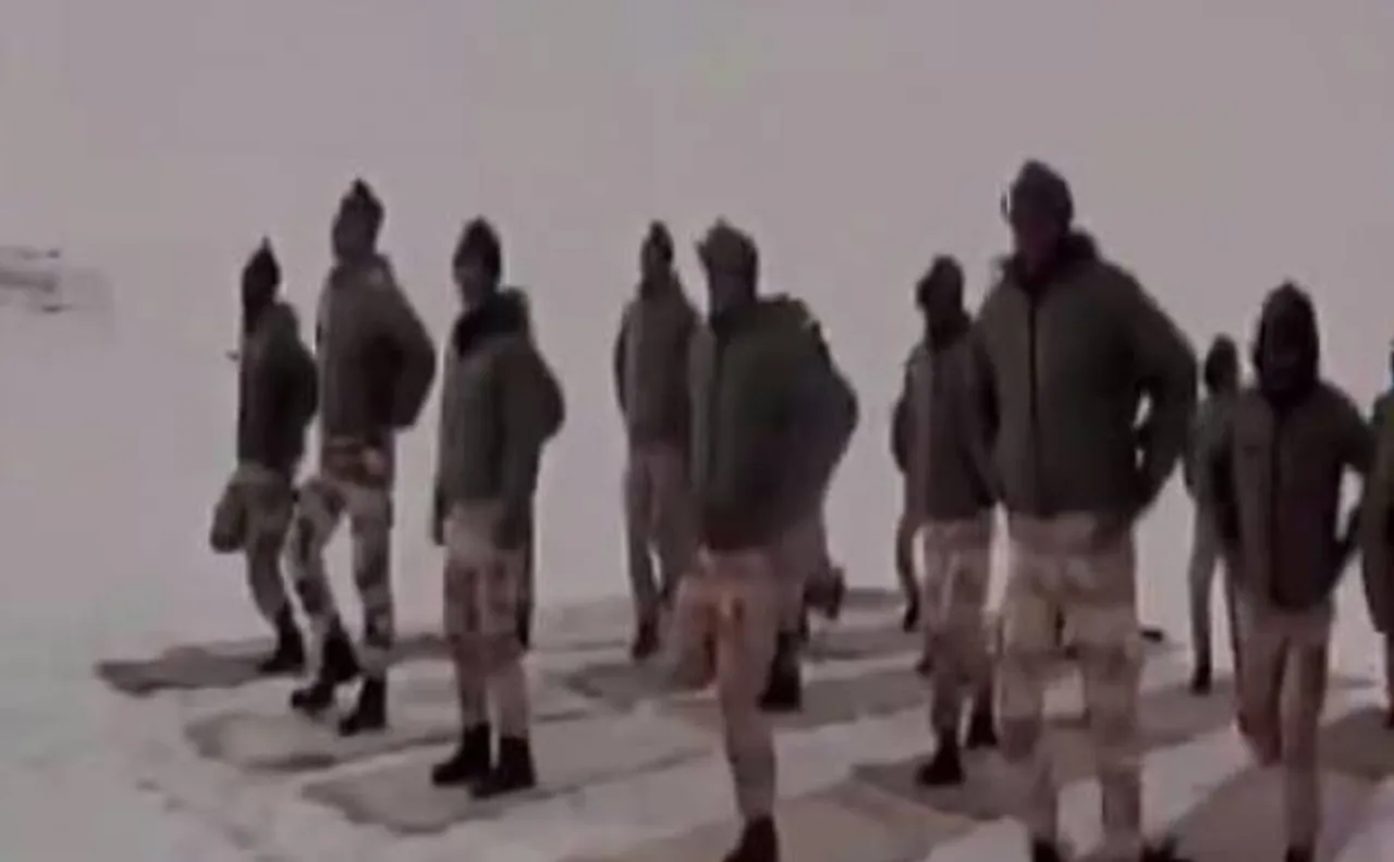 अंतर्राष्ट्रीय योग दिवस: ITBP के जवानों ने -25 डिग्री में 18000 फीट पर किया योग