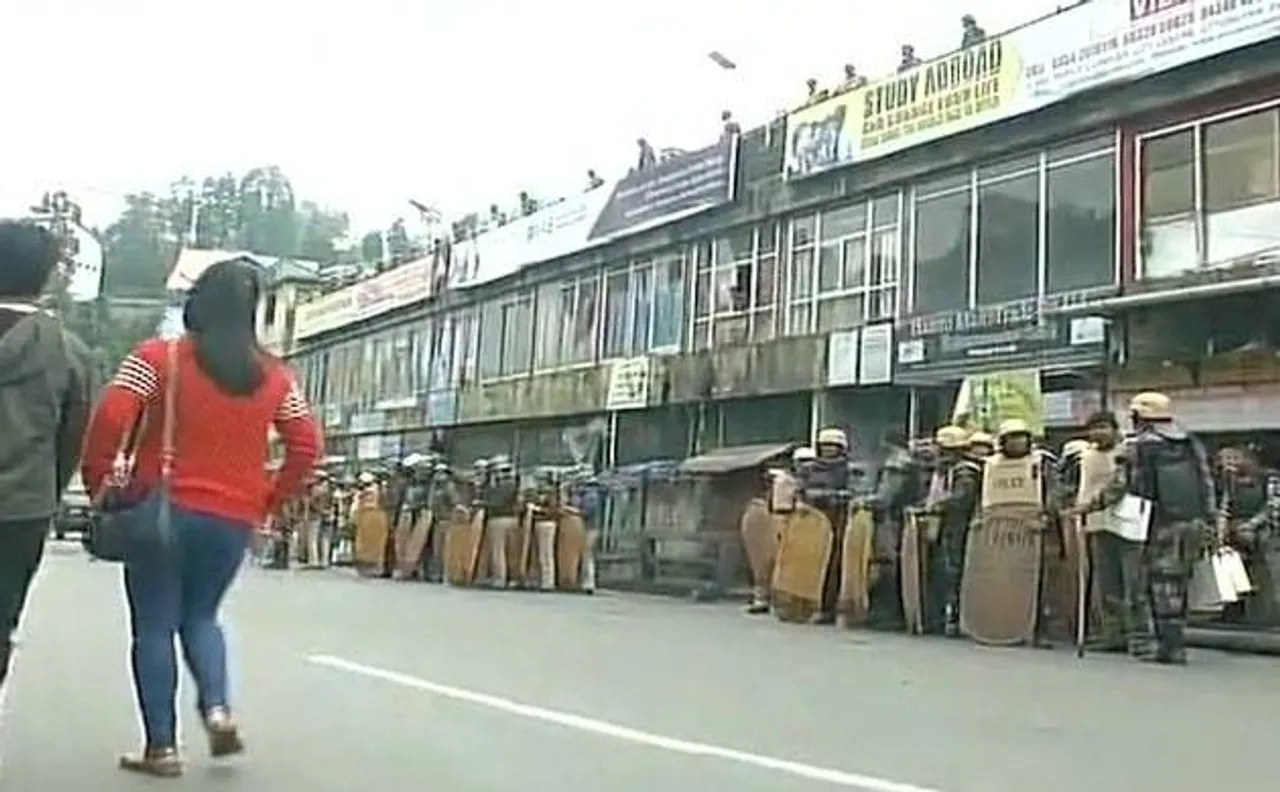दार्जिलिंग में बंद से आम लोग परेशान, जीजेएम की सुरक्षा बलों को हटाने की मांग
