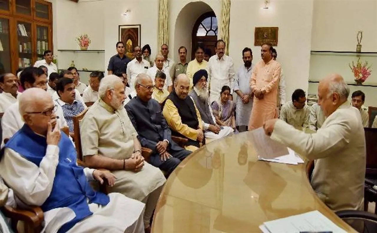 राष्ट्रपति चुनाव: NDA उम्मीदवार रामनाथ कोविंद ने भरा नामांकन पत्र, PM मोदी और अमित शाह बने प्रस्तावक