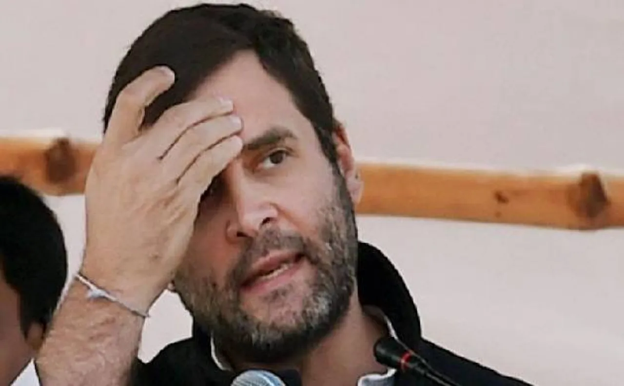 कश्मीर में डीएसपी अयूब पंडित की हत्या पर विपक्ष हमलावर, बचाव में पीडीपी-बीजेपी सरकार
