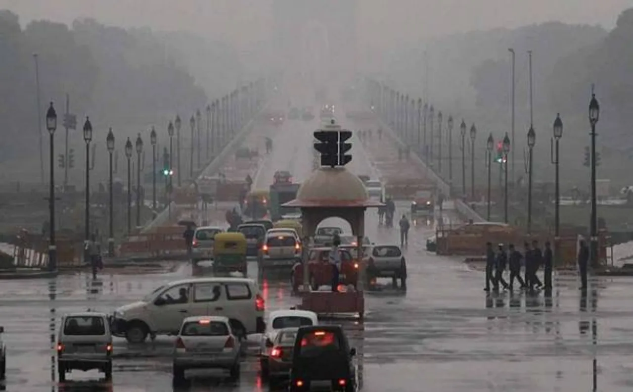 दिल्ली में बरसे बादल, मानसून के जल्द दस्तक देने की उम्मीद
