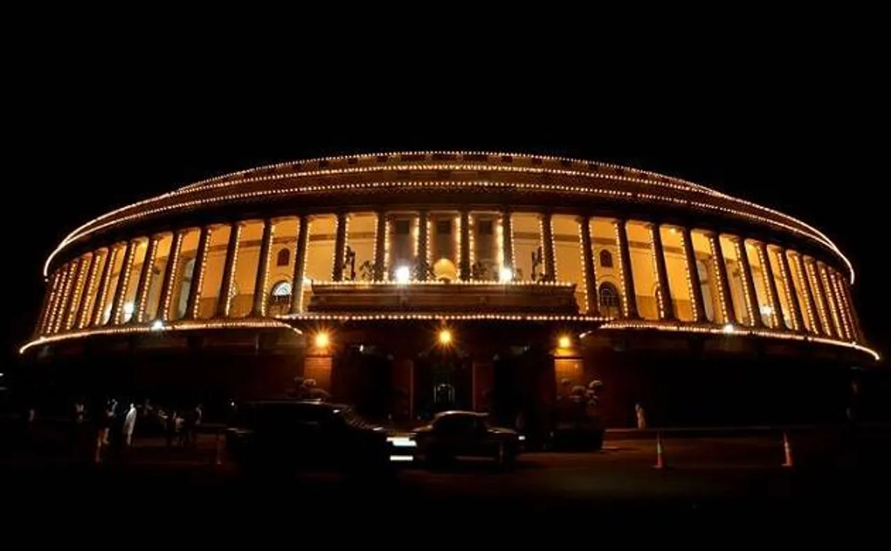 GST 2017: एक देश एक कर से आपकी जिंदगी बनेगी बेहतर या बदतर ?