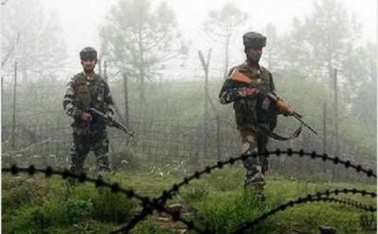 अफगानिस्तान में तालिबान के चार कमांडर समेत 54 आतंकी ढेर