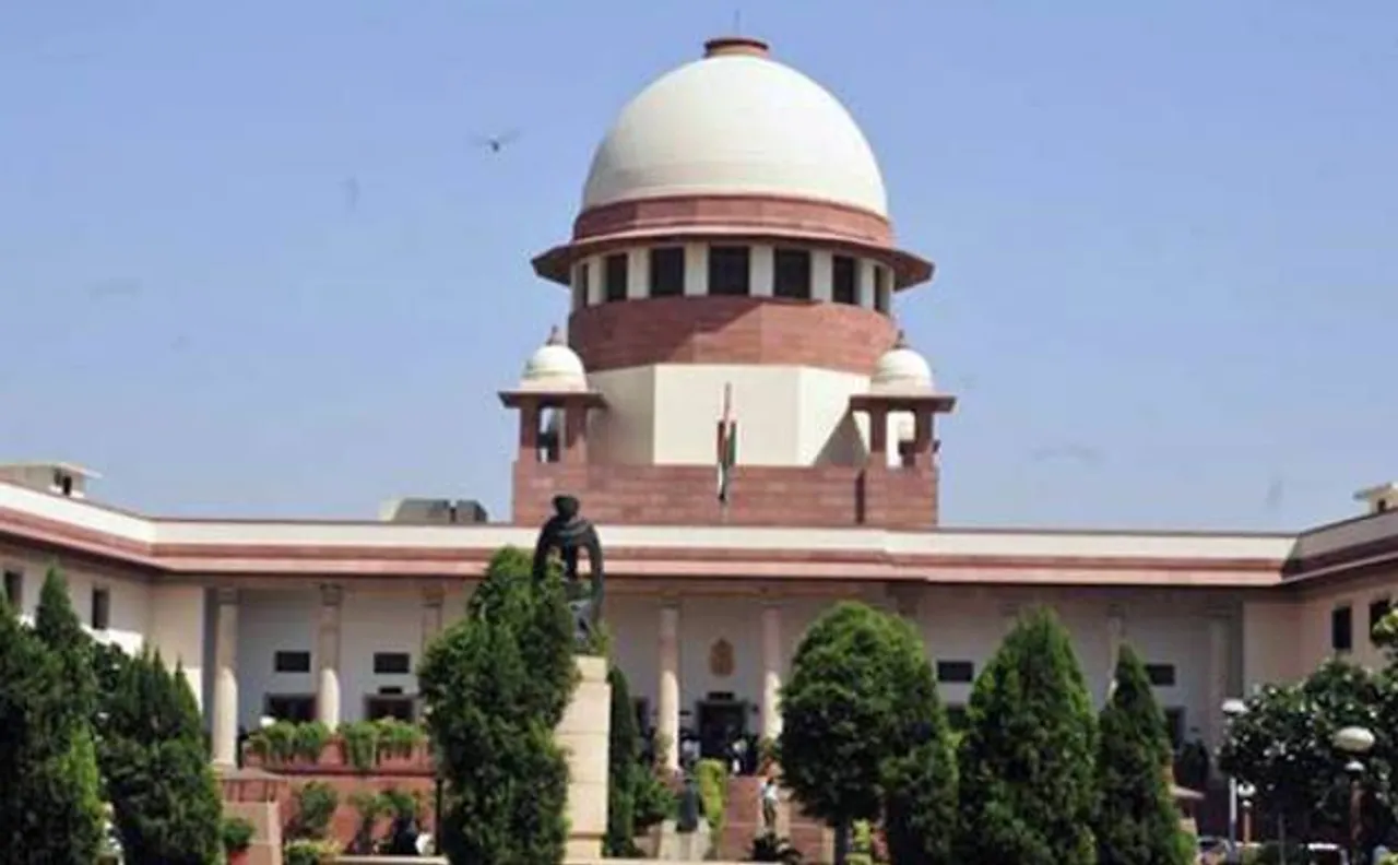 वीवीपैट मशीन से गुजरात चुनाव कराए जाने को लेकर सुप्रीम कोर्ट ने EC से 4 हफ्ते में मांगा जवाब