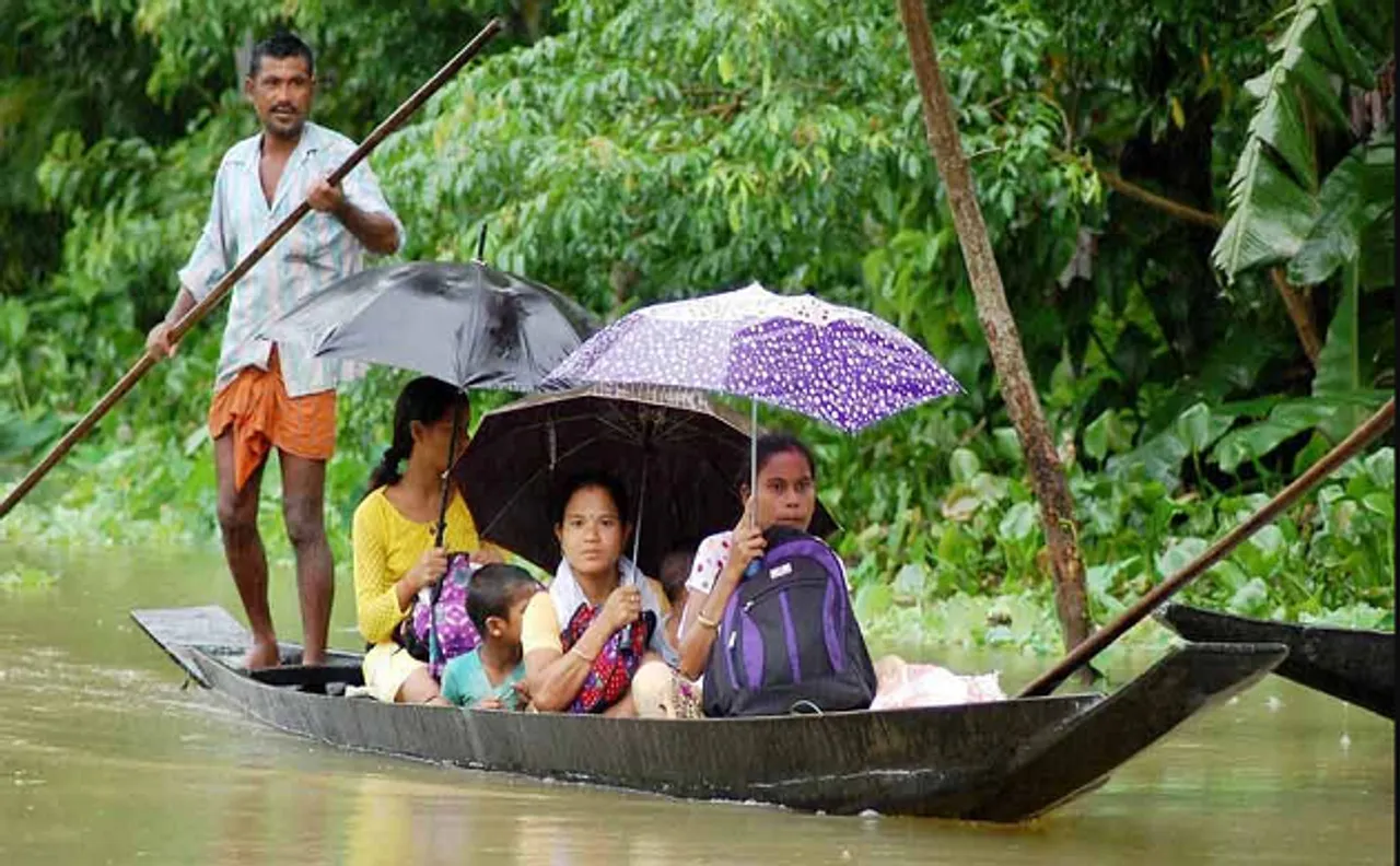 असम में बाढ़ से 59 लोगों की मौत, 12 लाख से ज्यादा लोग बुरी तरह प्रभावित