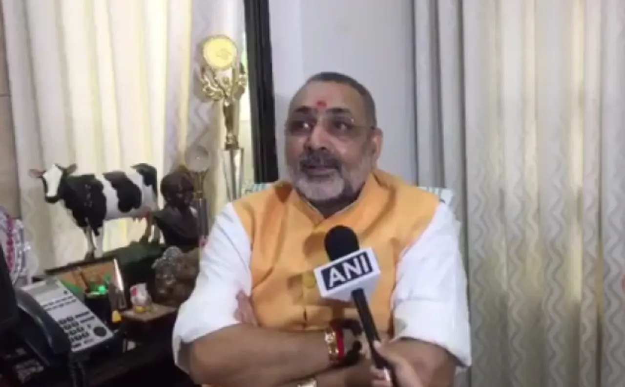 लालू 'कलियुग के धृतराष्ट्र', अपने बेटे के लिए लेंगे RJD के सभी मंत्रियों की बलि: गिरिराज सिंह