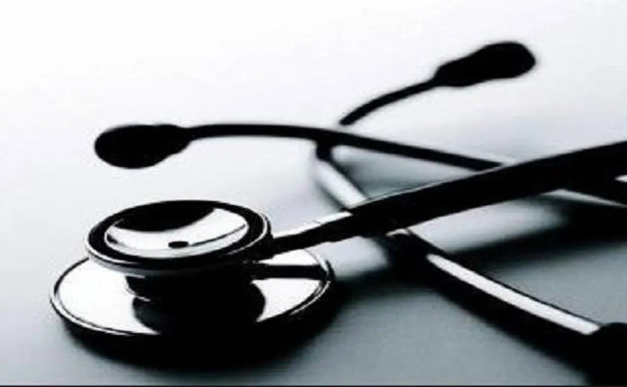सावधान! डॉक्टर्स के गंदे स्टेथोस्कोप से हो सकतें है आप बीमार