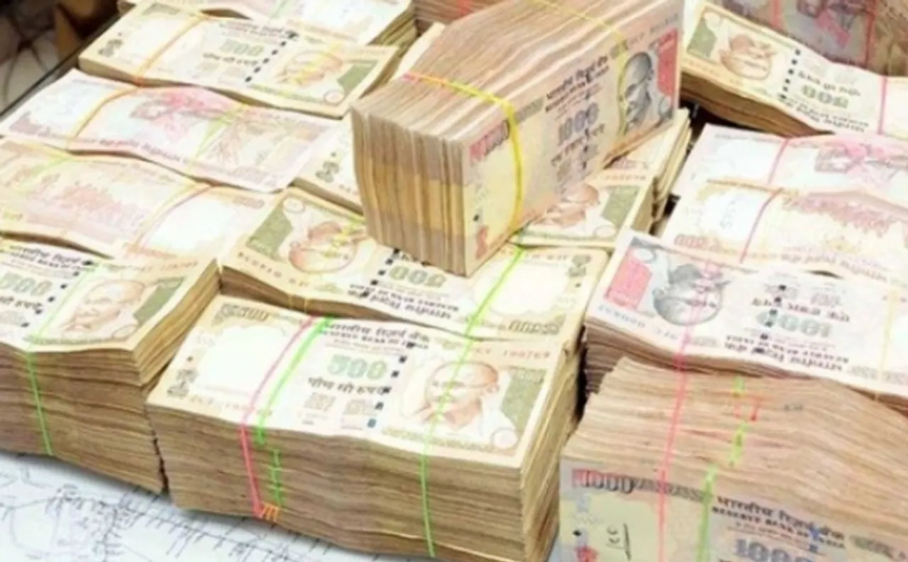 नोटबंदी के बाद आयकर विभाग की नजर अब ITR बदलने वालों पर, 30,000 से ज्यादा मामलों की हो रही है जांच