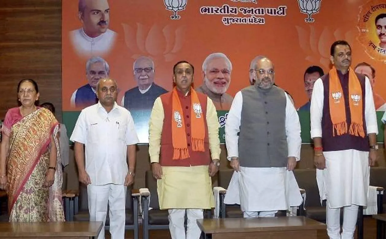 गुजरात में दो दिनों में 6 विधायकों ने छोड़ा कांग्रेस का हाथ, सिंघवी बोले- बीजेपी कर रही है हॉर्स ट्रेडिंग