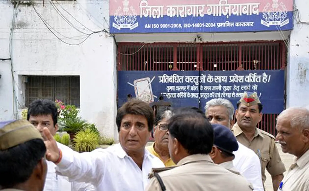 राज बब्बर ने कहा, उत्तर प्रदेश में लगी है अघोषित इमरजेंसी