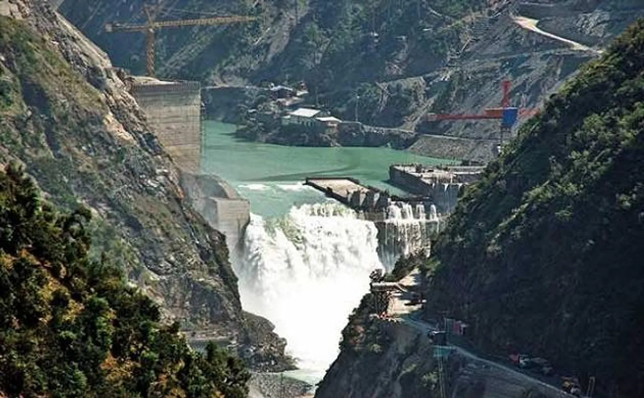 PoK में चीन की मदद से पाकिस्तान ने फिर शुरू किया बांध निर्माण: वी के सिंह