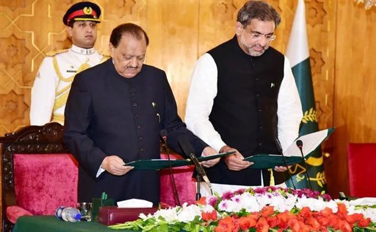 पाकिस्तानः हिंदू सांसद बने मंत्री, PM ने किया मंत्रिमंडल का विस्तार