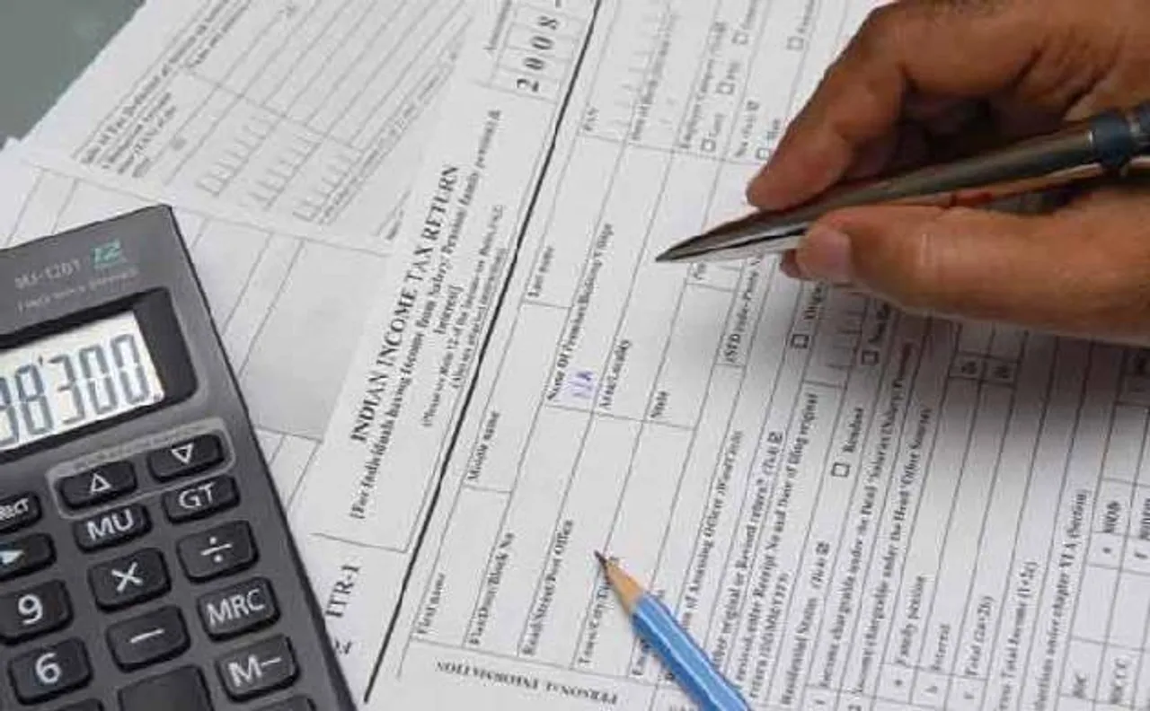 नोटबंदी के कारण डायरेक्ट टैक्स कलेक्शन में 19 पर्सेंट की वृद्धि